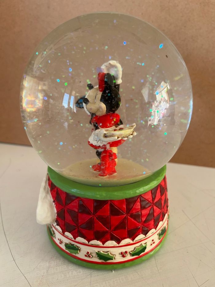 Boule à neige Mickey et Minnie - photo numéro 6