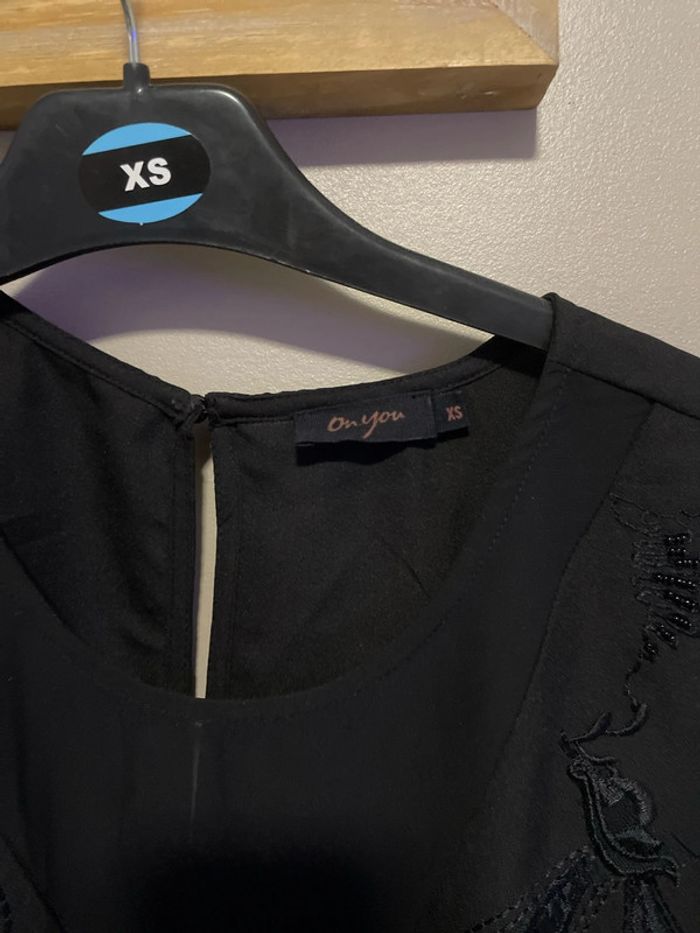 Blouse noire col V transparent - photo numéro 3