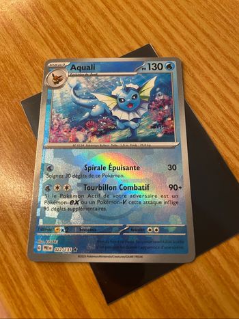 Carte Pokémon aquali pokeball évolution prismatique