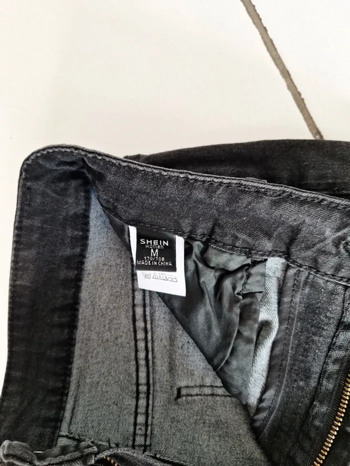 Short en jean excellent état 🔥 - photo numéro 2