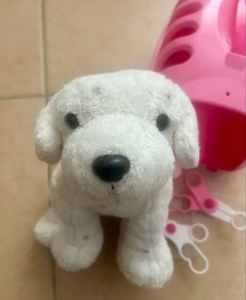 Malette de transport et chien peluche 