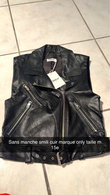 Sans manche smili cuir 