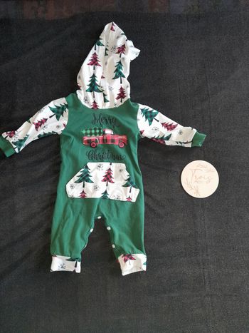 Combinaison de Noël en 3 mois