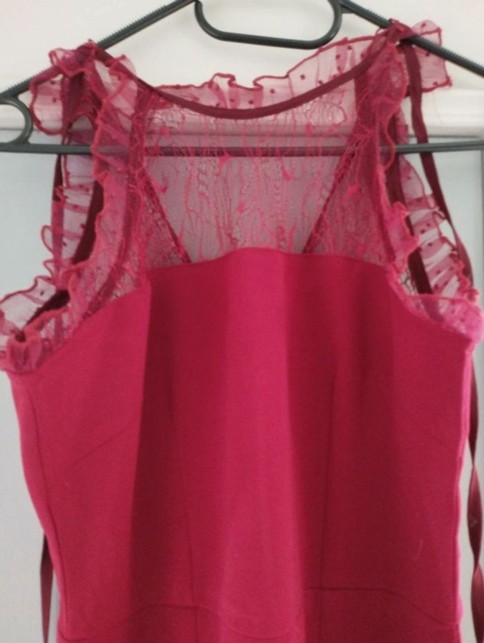 Robe rouge/bordeau - photo numéro 2