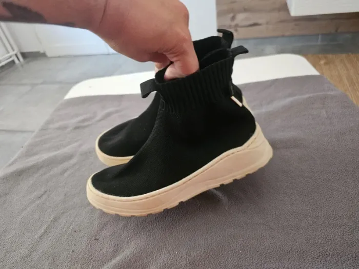 Bottine noir style chaussette taille 34 - photo numéro 8