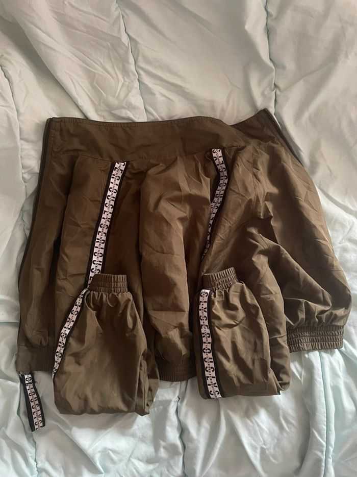 Veste kaki tendance femme – légère & stylée, excellent état - photo numéro 2
