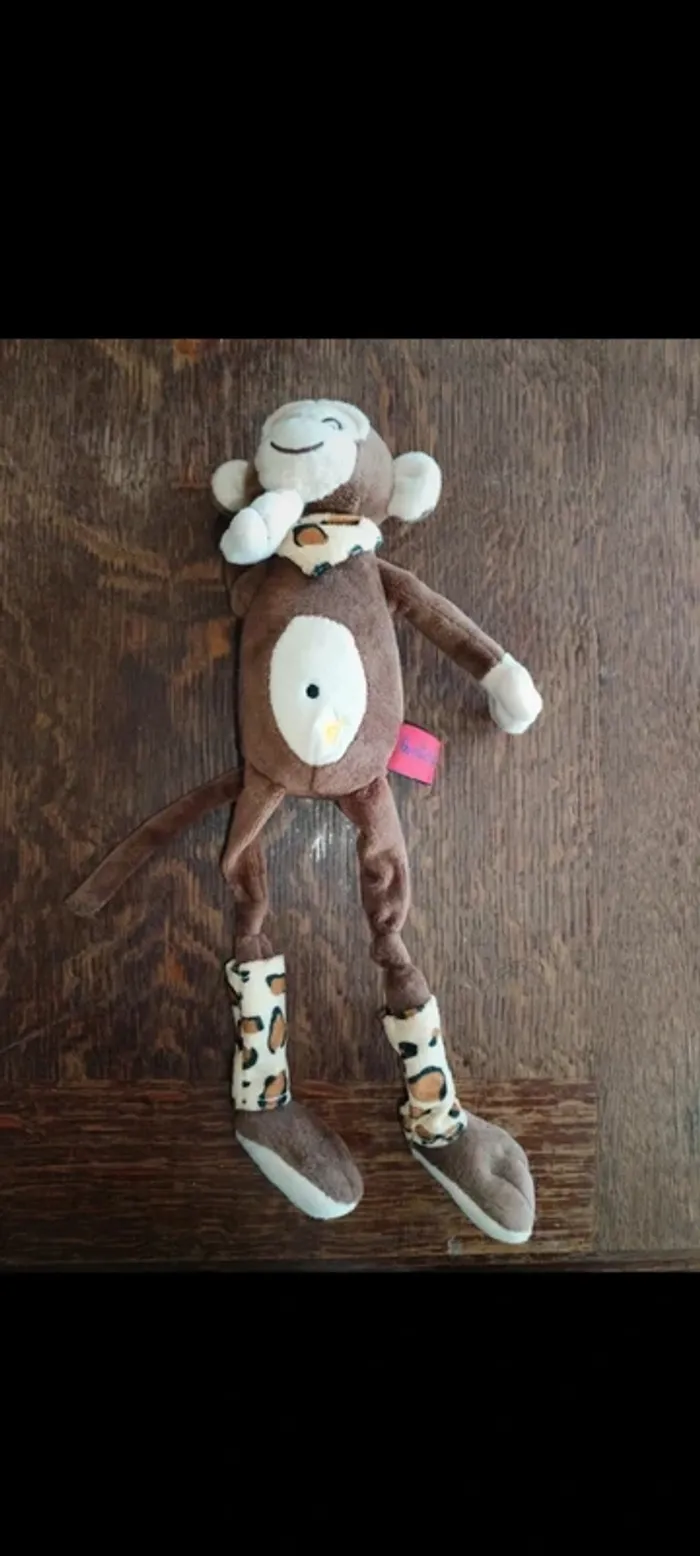 Peluche petit singe