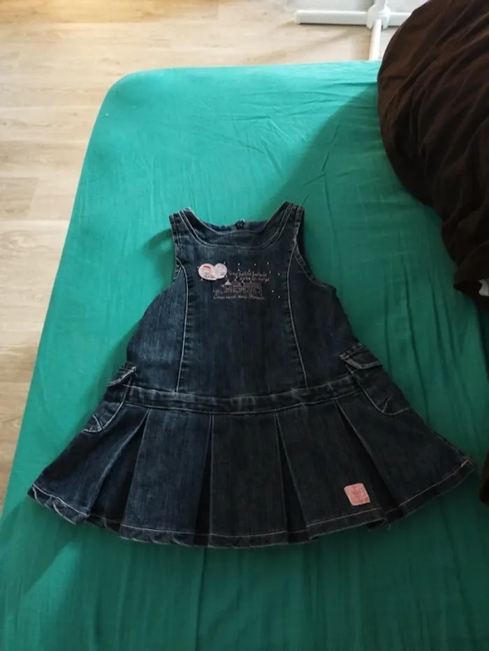 Robe en jean 24 mois