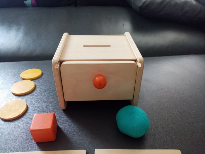 Boîte à forme montessori