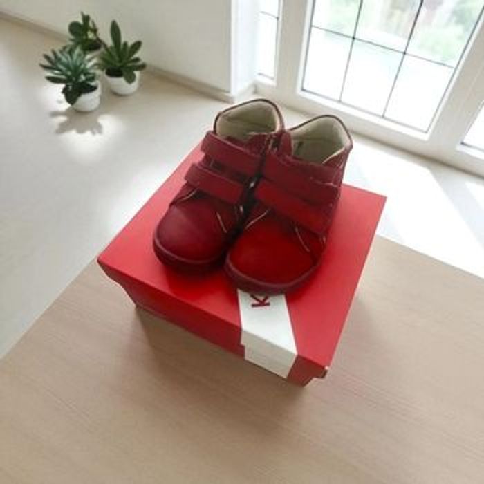 Chaussure kickers Taille 24 ~ bordeaux /doré