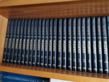 Encyclopédie Cousteau - planète océan - en 24 volumes