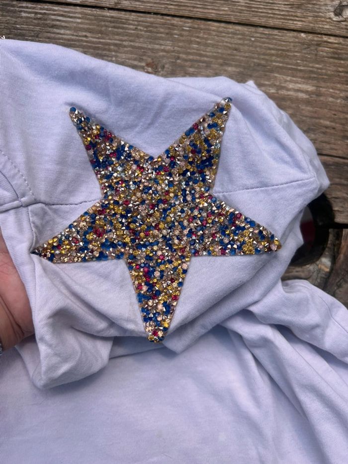 TEE shirt mango taille S étoiles strass épaules - photo numéro 4