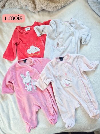 Lot 4 pyjamas 1 mois
