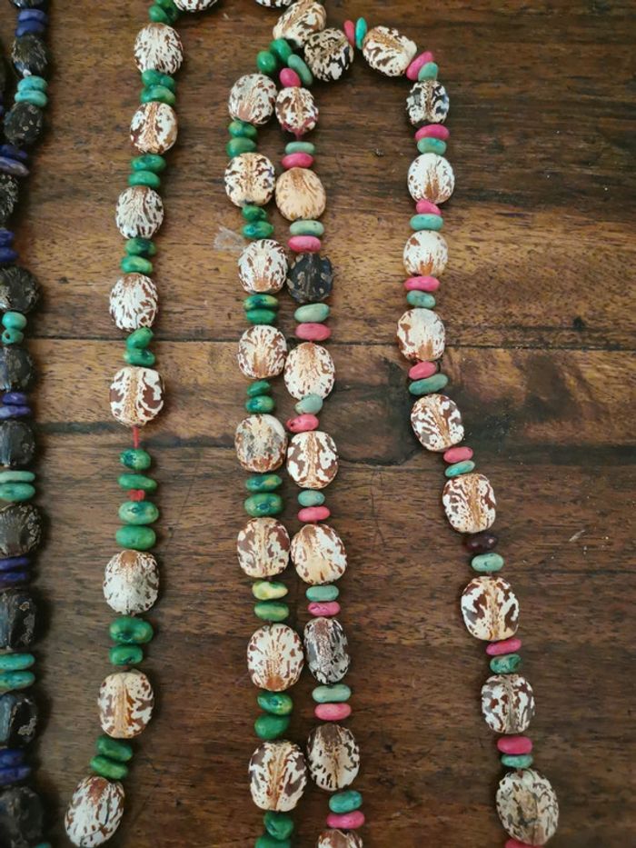 Lot de 6 colliers fantaisie coquillages et graines - photo numéro 4