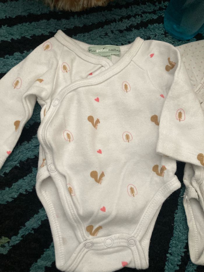 Lot 2 Bodies naissance fille - photo numéro 2