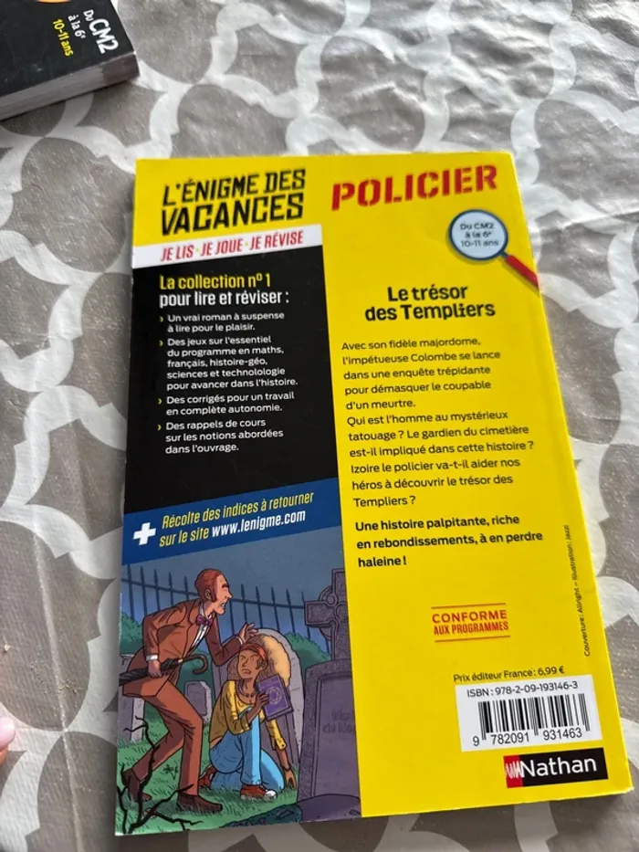 Livre l énigme des vacances policier - photo numéro 2