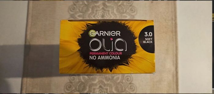 Coloration permanente Olia de Garnier 3.0 Soft Black - photo numéro 3