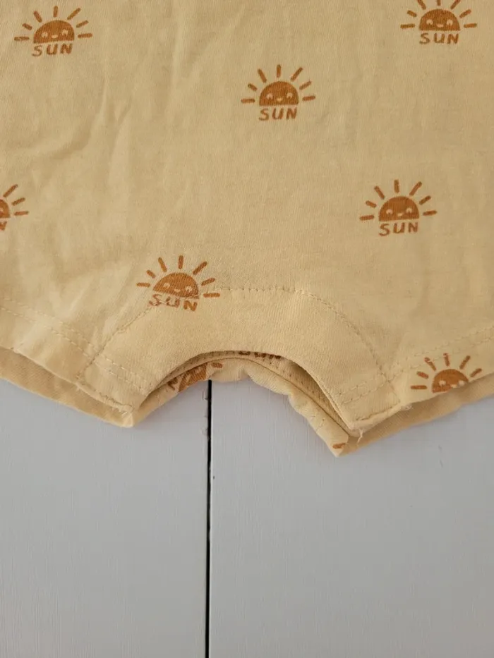 Combishort jaune kiabi taille 18 mois - photo numéro 3