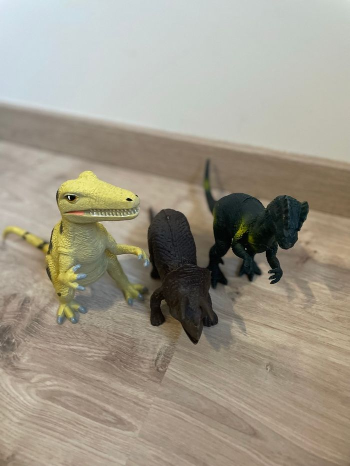 Lot de 3 figurines dinosaures - photo numéro 3