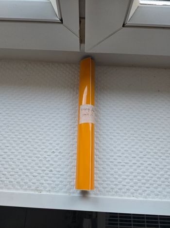 Film adhésif permanent orange clair pour machine de découpe