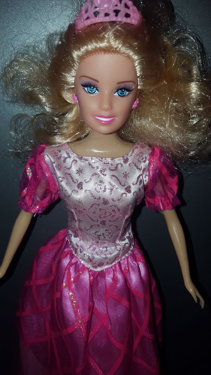 Barbie princesse rose - photo numéro 2