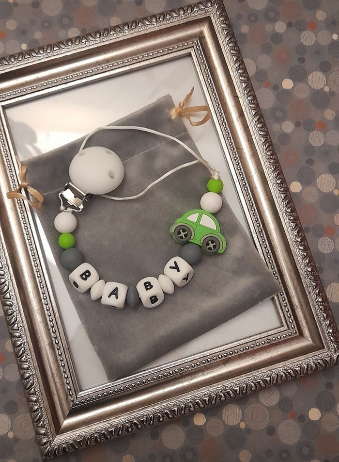 Attache tétine personnalisé - photo numéro 2