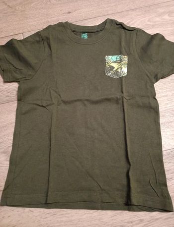 16. T-shirt 🌿 neuf Lupilu 110/116