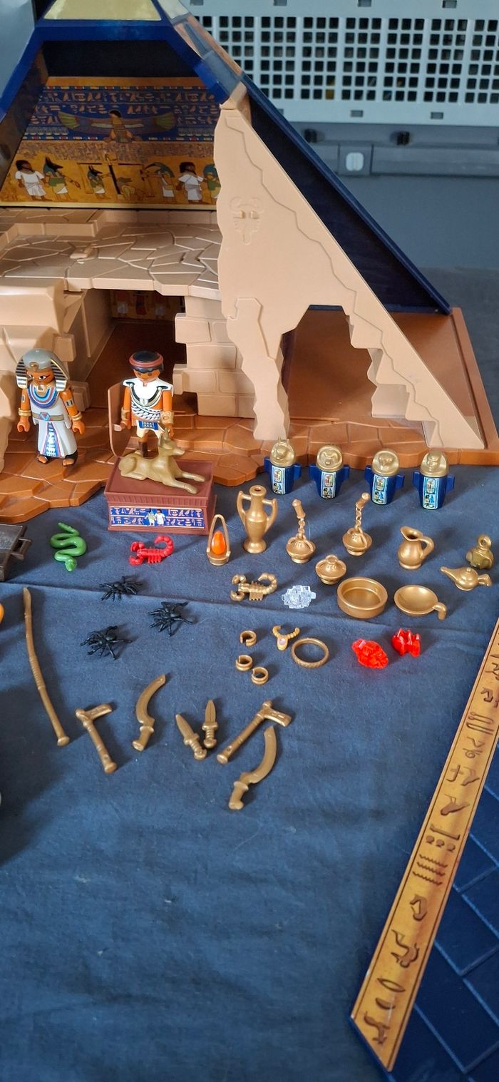 Lot Playmobil Pyramide Égyptienne avec Momies, personnages,Trésor et Accessoires - photo numéro 6