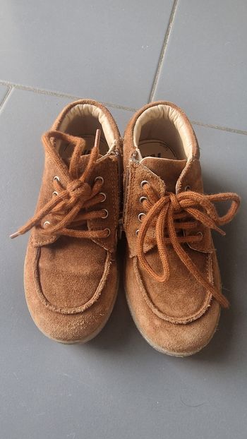 Chaussures en cuir taille 26