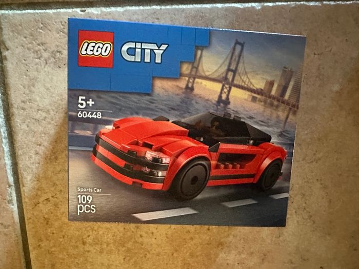 Lego voiture sport rouge Neuf