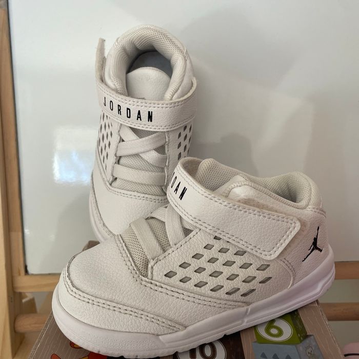 Chaussure Jordan T23