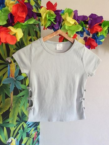 Tshirt côtés ajourés petits noeuds