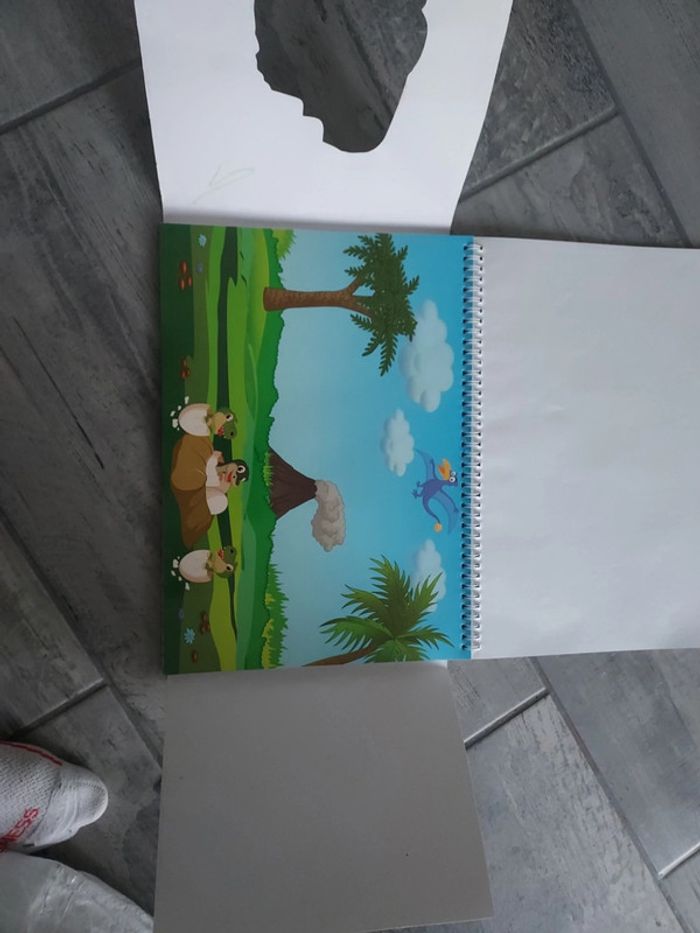 Livre le monde des dinosaures - photo numéro 3