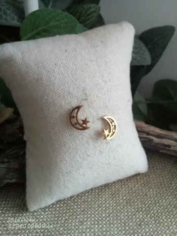 Boucles d'oreilles lunes étoiles acier inoxydable doré