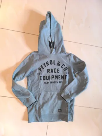 Pull capuche