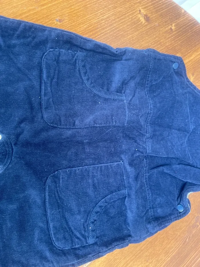 Salopette et tee shirt Aubert 9 mois neuf - photo numéro 7