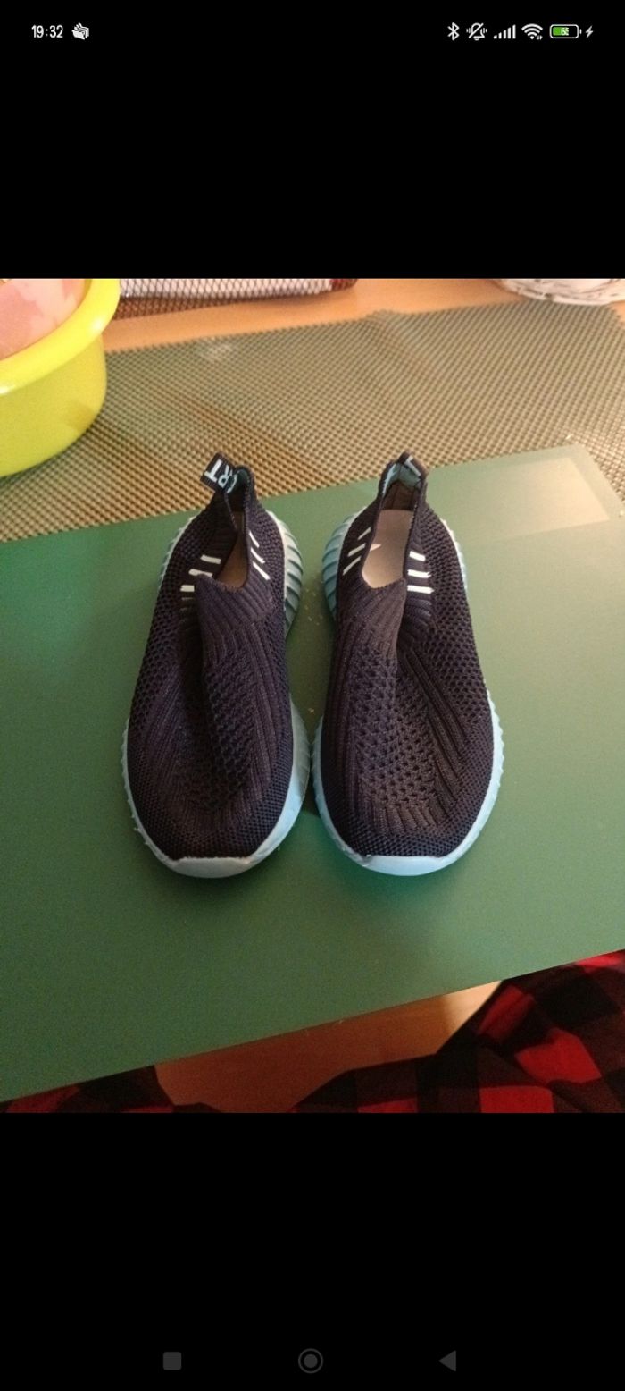 Basket enfant neuve 30 - photo numéro 2