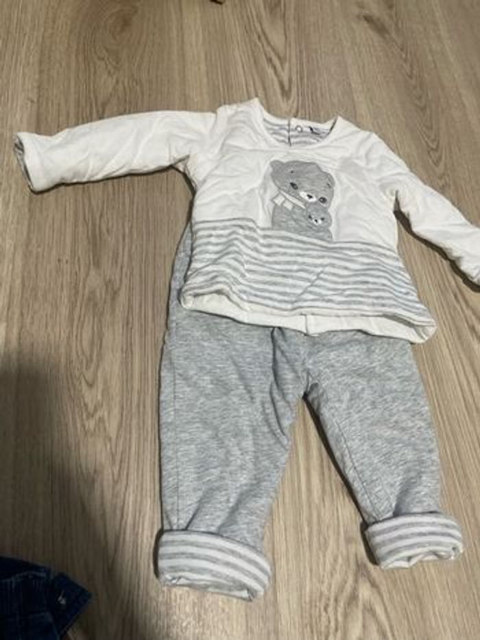 Gros Lot vêtement garçon 6 mois (plus de 70 pièces) - photo numéro 3