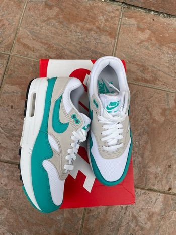 Air Max one blanc et gris bleu jade
