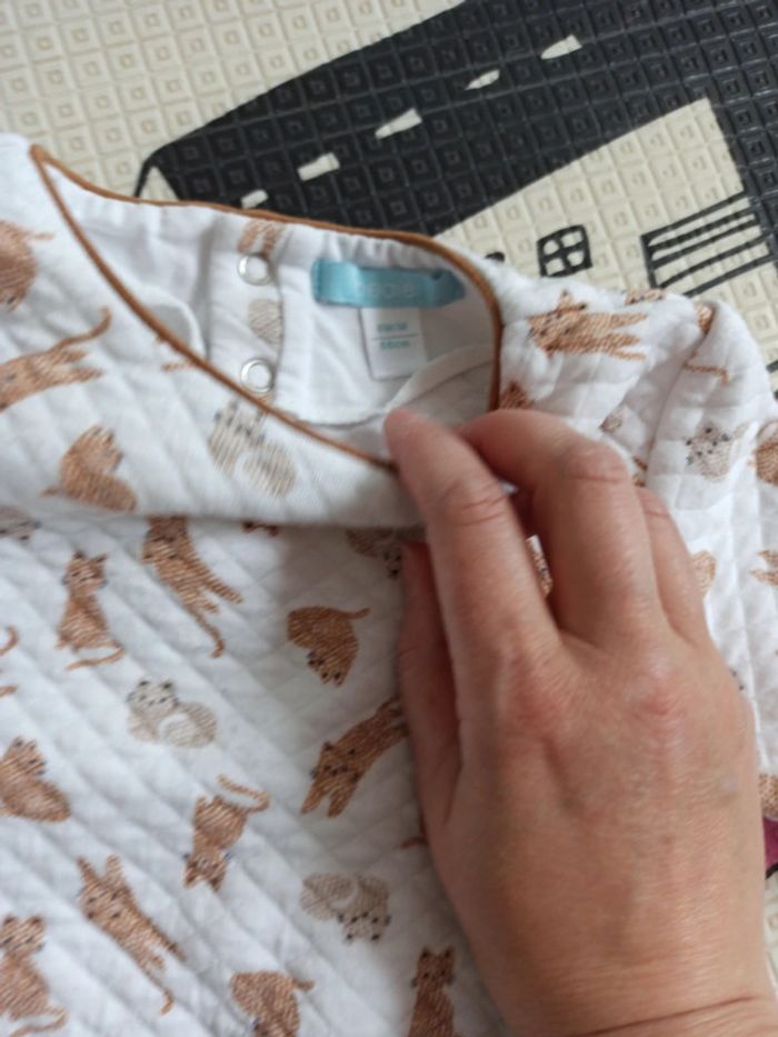 Pull blanc et beige chat - photo numéro 3