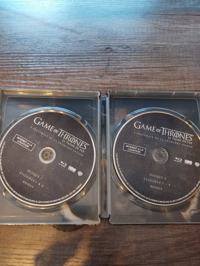 Game of Thrones (Le Trône de Fer) - Saison 1 - édition limitée - Blu-ray + Magnet Collect - photo numéro 2