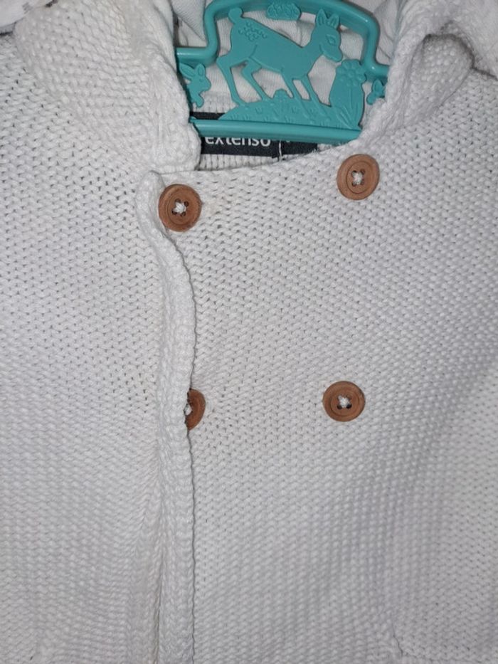Petit gilet cardigan blanc coton capuche oreilles animal croisé boutons bois 6 mois in extenso - photo numéro 2