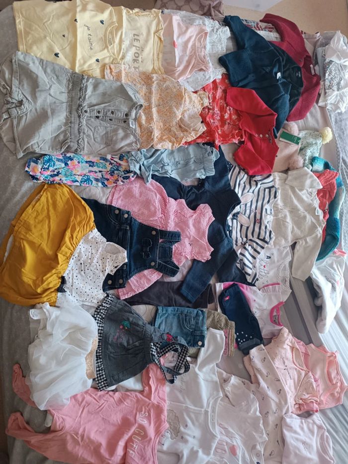Lot vêtements 6 mois
