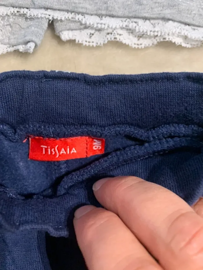 Ensemble Rentrée Tissaia T-shirt Gris à Dentelle & Pantalon Bleu Marine 9 Mois - photo numéro 8