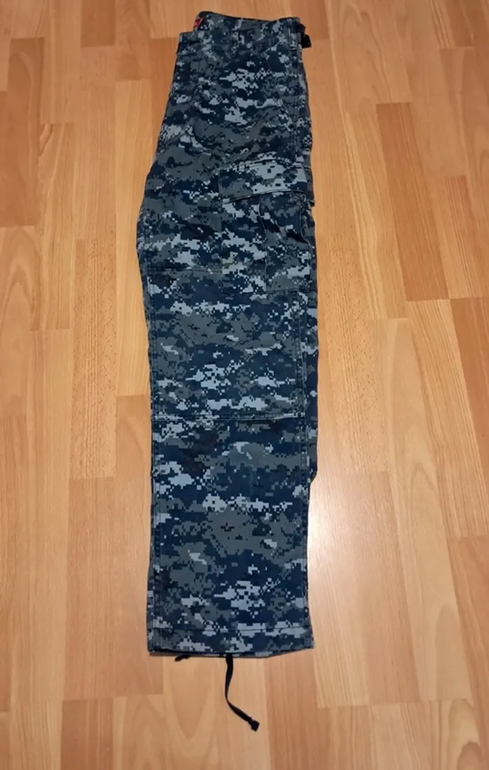 Cargo Supreme camouflage digital bleu – édition rare - photo numéro 3