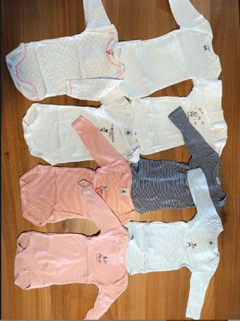 Lot 8 bodies Petit bateau 6 mois