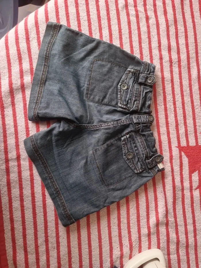 Short fille - photo numéro 3