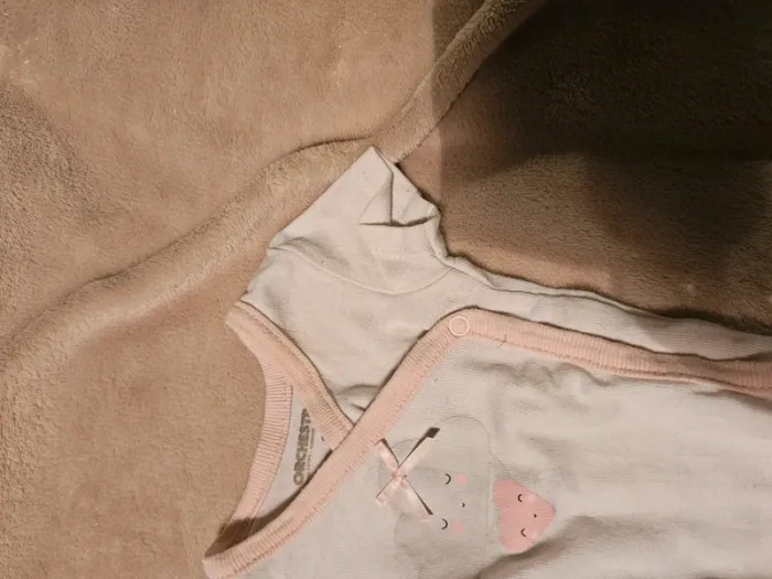 Bodie manche courte 1 mois - photo numéro 2