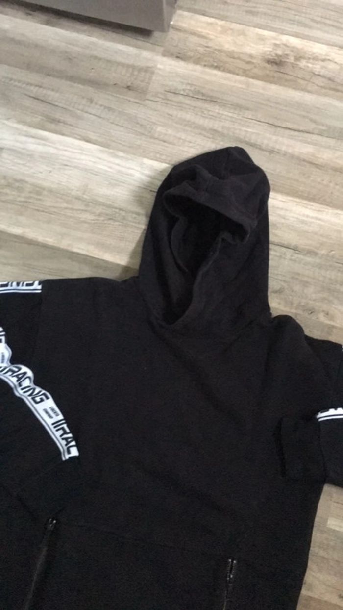 Pull sweat - photo numéro 3