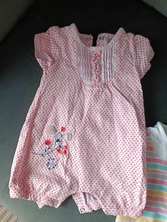 Lot de combinaisons Absorba - photo numéro 2